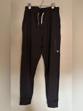 NWOT Vuori Mens Sunday Performance Jogger Small